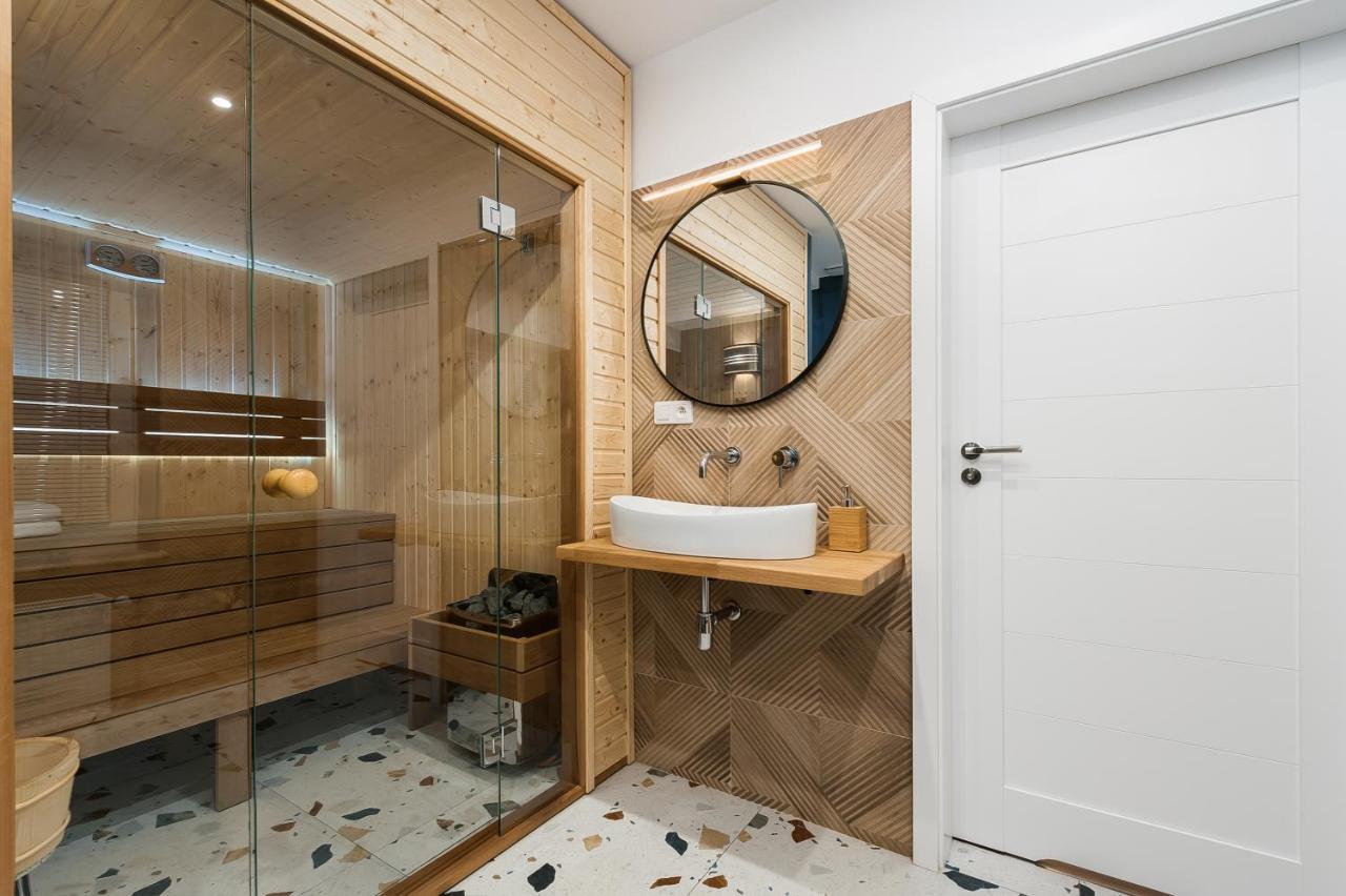 Luxury Spa Apartment Old Town Cracovie Extérieur photo