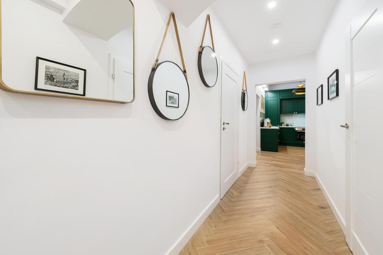 Luxury Spa Apartment Old Town Cracovie Extérieur photo